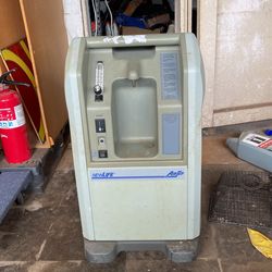 Oxygen Generator (NOT FOR MEDICAL USE)