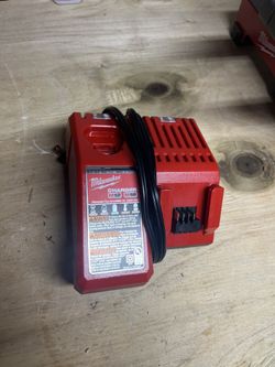 Milwaukee M12 M18 Charger 