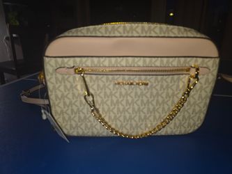 MK Brand New Purse with tag