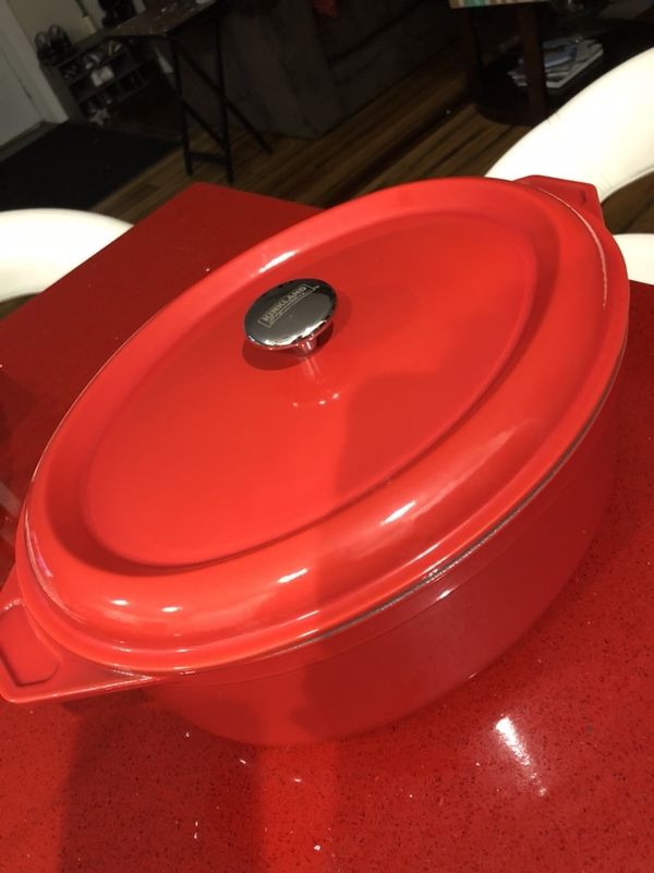 Kirkland Signature 8QT Cast Iron Dutch oven & 6.5 Qt Round Enameled