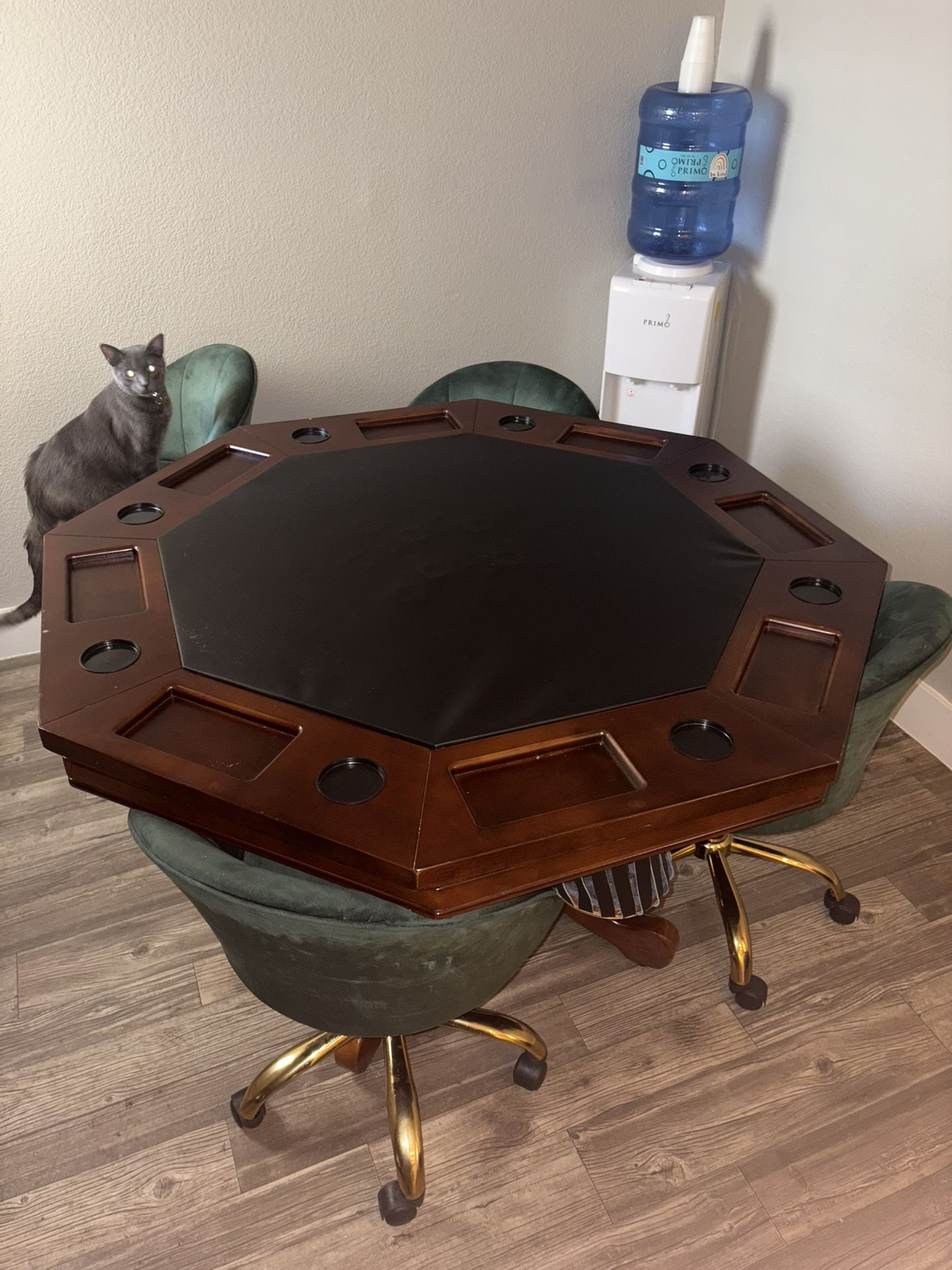 Game table/Dining table Hybrid