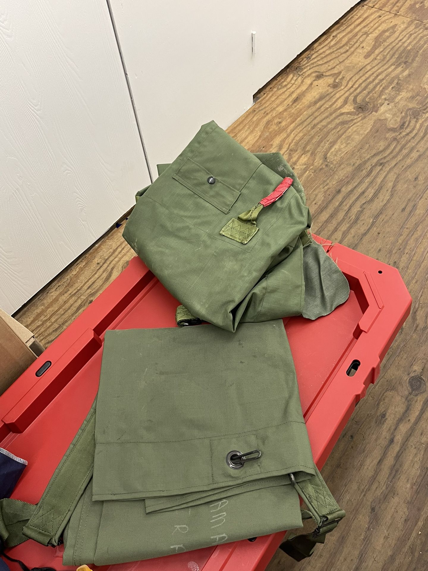 Army Duffle Bag (x1)