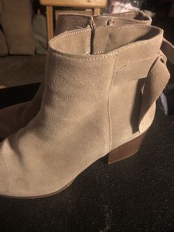 SOLE/SOCIETY Women Ankle Boots. Size 6M