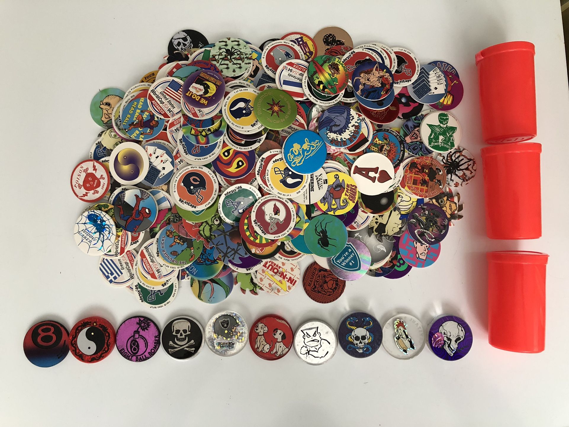 Pog bundle 300 pogs 10 slammers and 3 storage tubes all for $50 firm