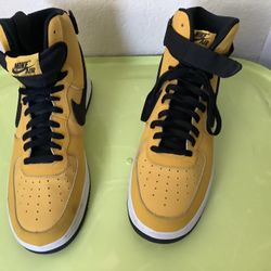 Nike Air Force 1 Swoosh High