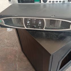 Crown XS500 Amplifier