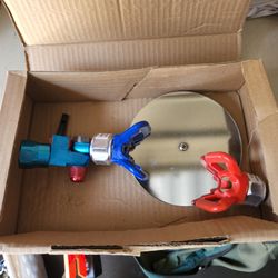 Paint Sprayer nozzle with roller edge guide new