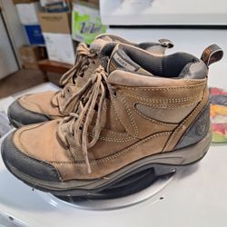 Women's Work Boots, Size 7 Or 8
