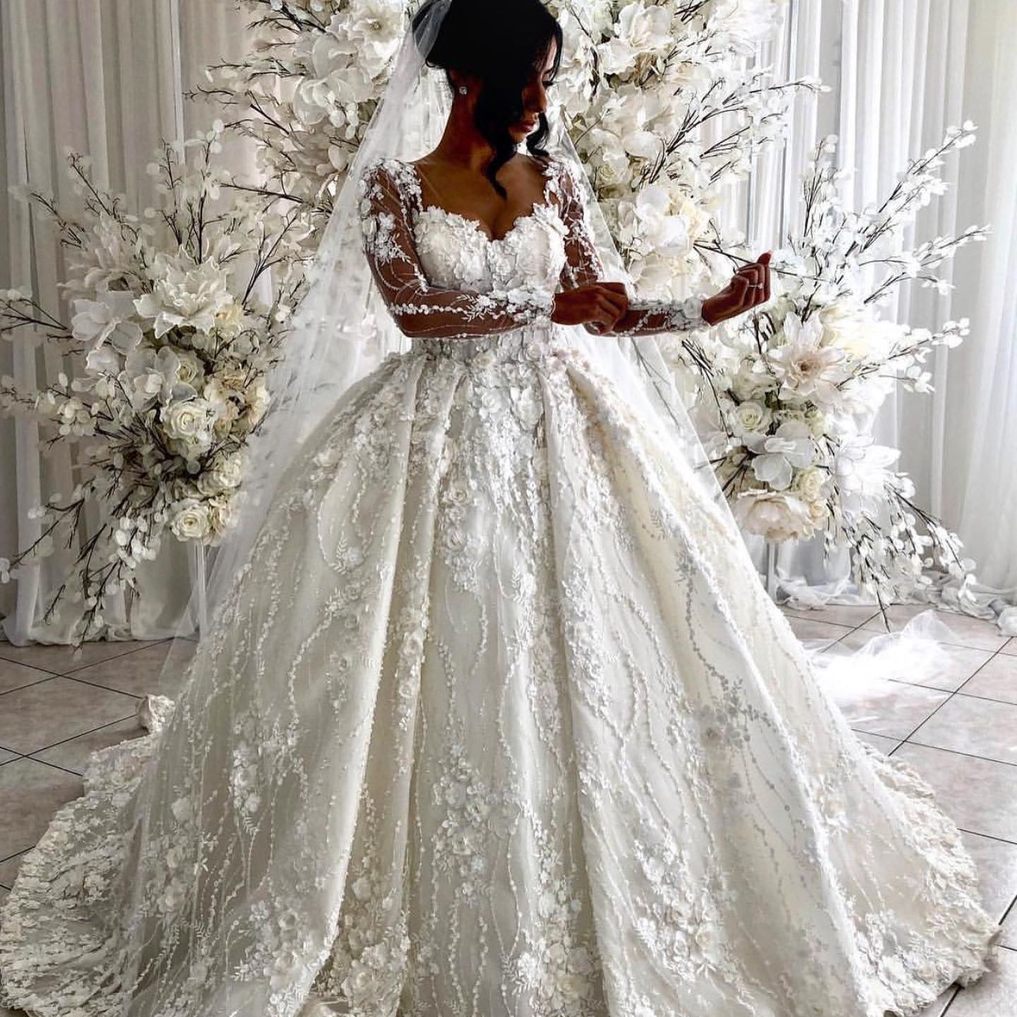 Luxury 3D Lace Ball Gown Wedding Dress