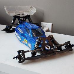 TEAM ASSOCIATED  B6 D