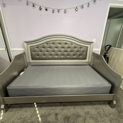 Twin bedroom set for sale