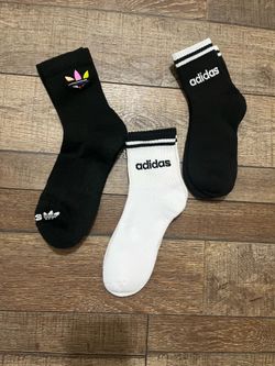 Woman’s ADIDAS socks (6-10)