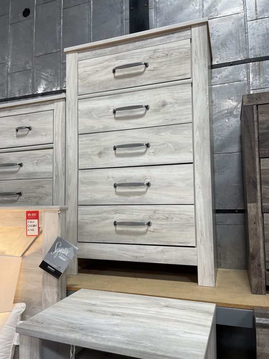 NEW 5 DRAWER CHEST || SKU#ASHB331C