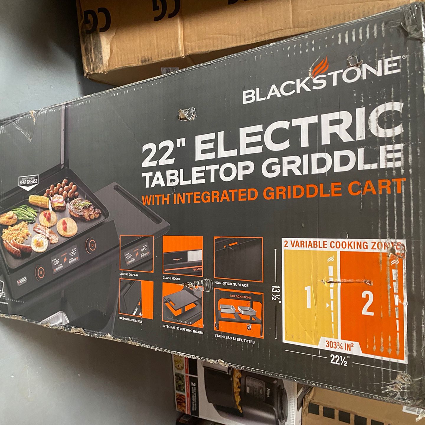 Blackstone E-Series 17 Electric Tabletop Griddle with Hood NEW for Sale in  Riverside, CA - OfferUp