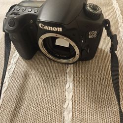 DSLR Camera