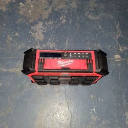 Milwuakee M18 Speaker