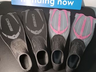 Cressi Snorkeling Pluma Scuba Diving Fins Size 4-5 Black & Pink Made In Italy (two pairs)
