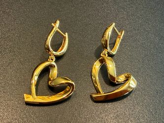 Happy Heart Dangling Earring