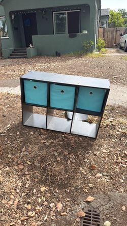 6-Cube Storage Shelf with Fabric Bins