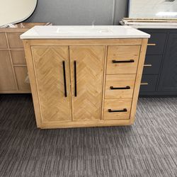 36” Bathroom Vanity In Wood Color 