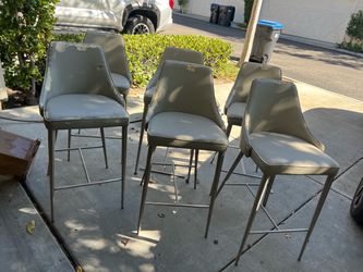 Free Set of 6 Gray Faux Leather Bar Stools
