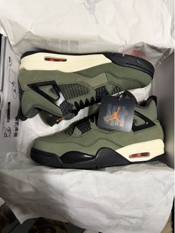Air Jordan 4 x UNDEFEATED
