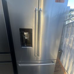 Kitchen aid Beautiful Stainless Steel 3 Doors Refrigerator