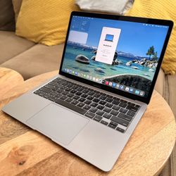 MacBook Air 13 inch M1 8Core Chip, 256GB, 8GB 8-Core, Silver Grey