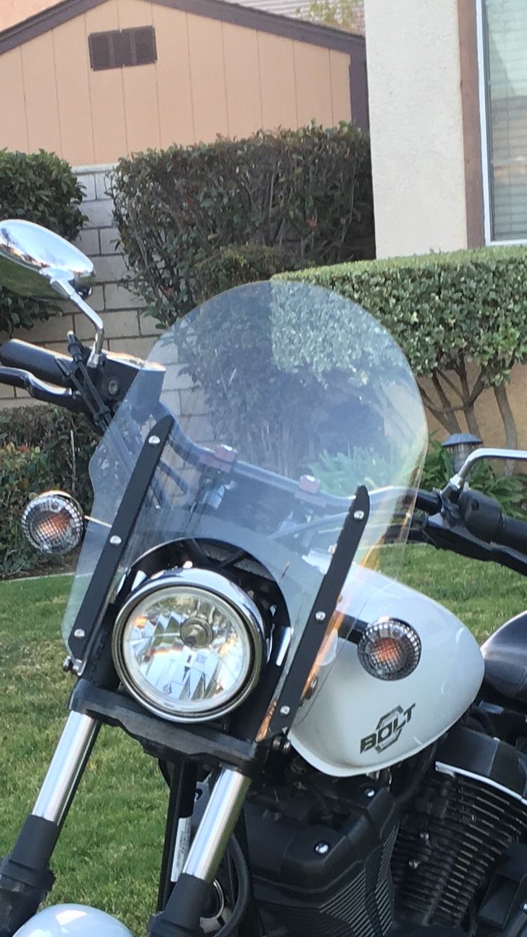 Quick release windshield for yamaha bolt