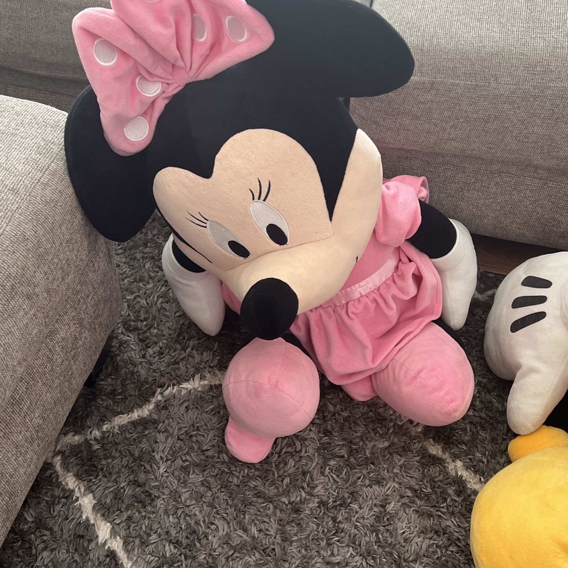 Giant Mickey And Minnie Stuffed Animals 