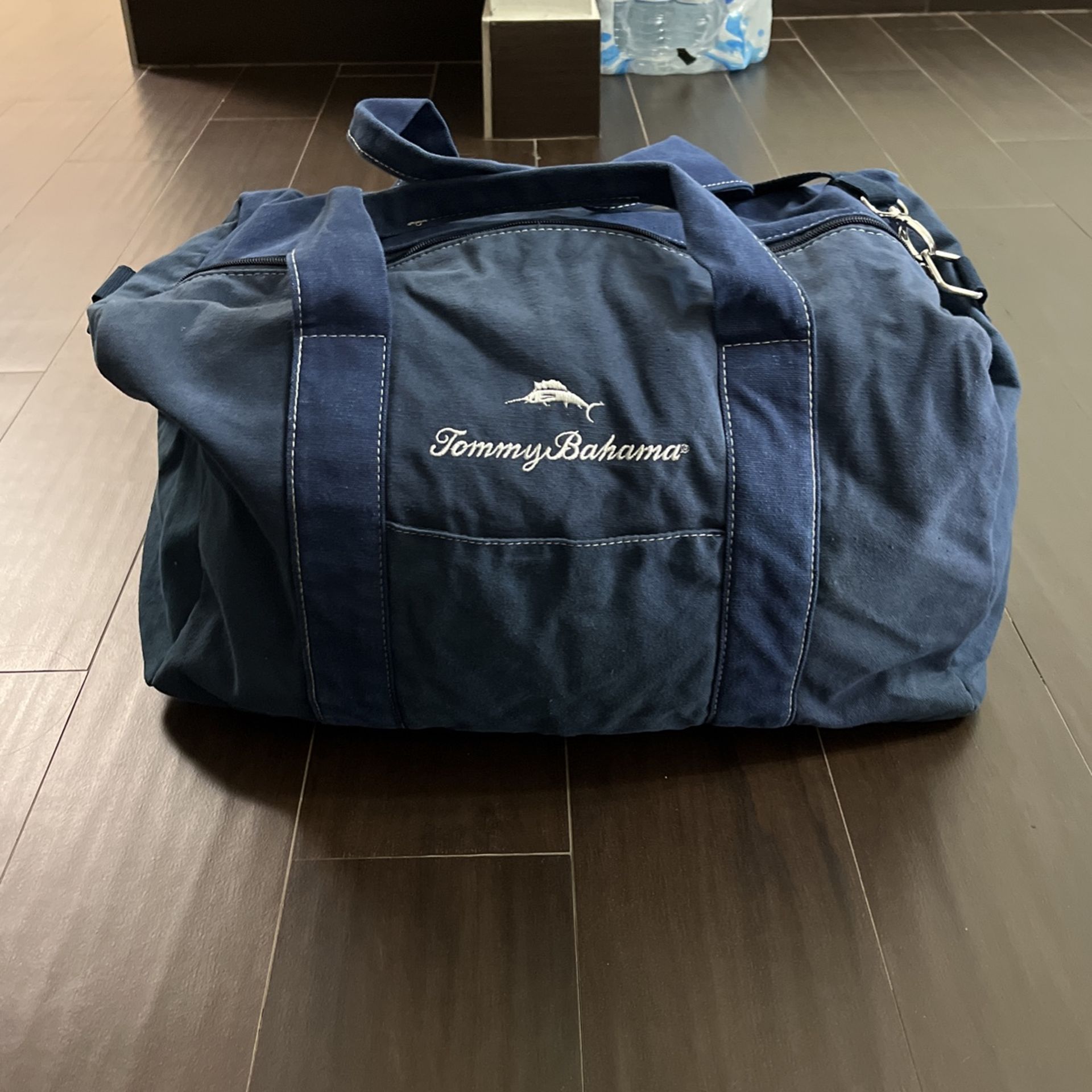 Tommy Bahama Travel Bag