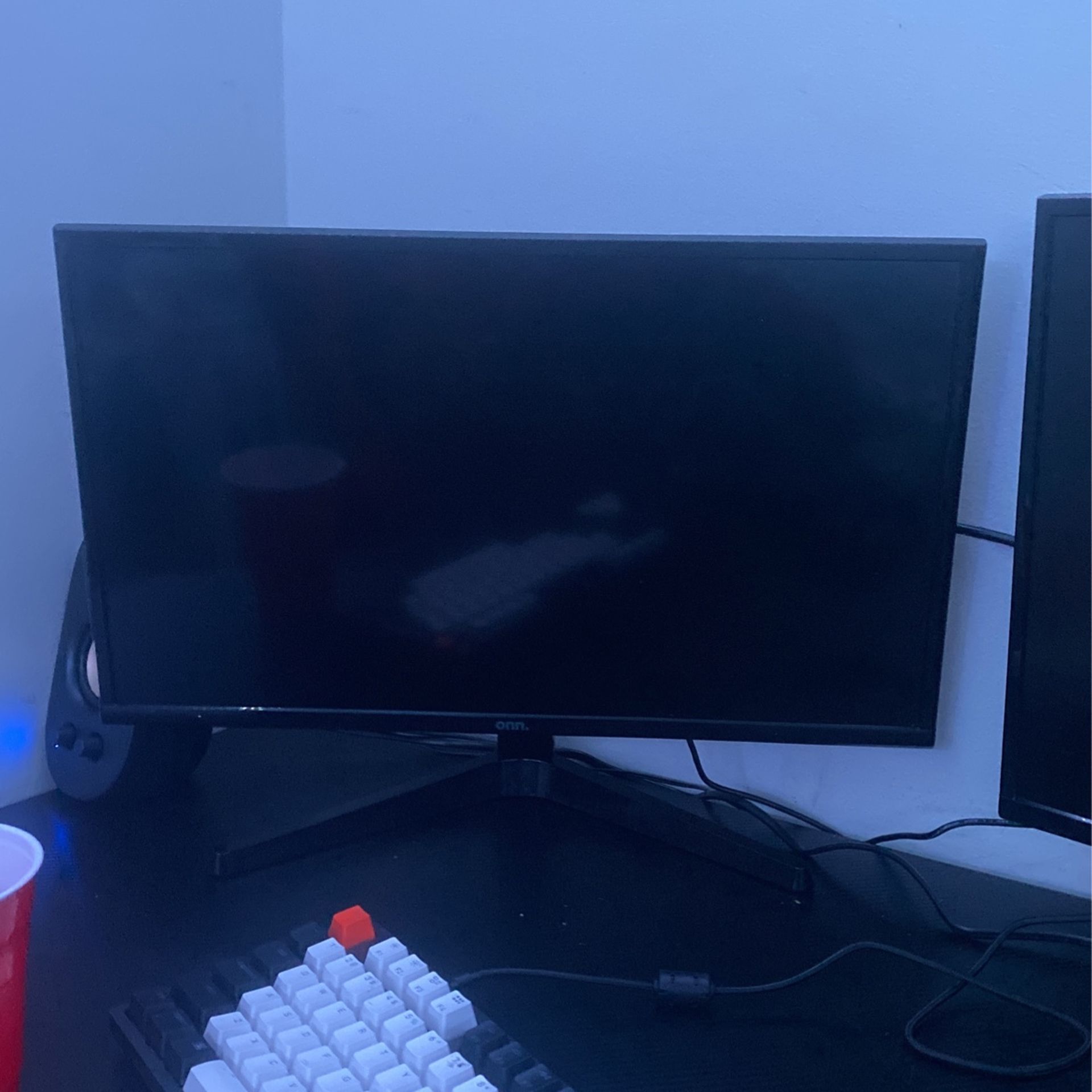 22 Inch Computer Monitor