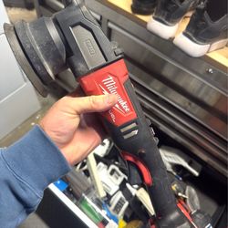 Milwaukee Polisher Buffer