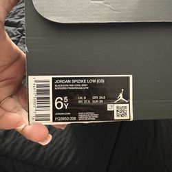 Jordan Spizike Low