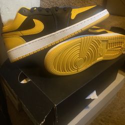 Nike Air Jordan 1 Low Sz 7Y