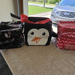 Thirty One Small Carry Alls. New. One Has Bag. Each