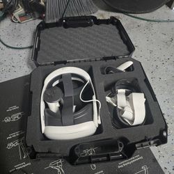 512 GB Meta Quest 3 VR Headset With all Accessories 