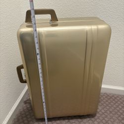 Zero Haliburton Wheeled Luggage