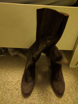 Brown suede Nine West Boots