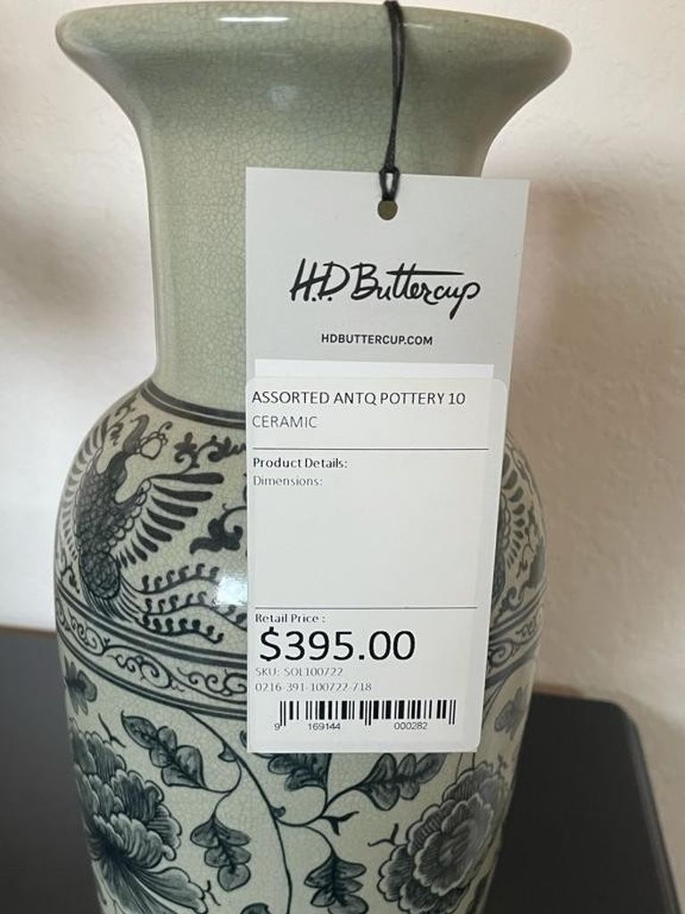 Beautiful HD Buttercup Antique Ceramic Vase