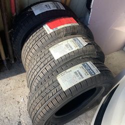 Brand New 205/75R14 Kuhmo Tires