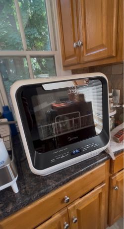 Counter top dishwasher