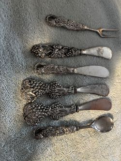 Collectible Knives, Fork And Spooner Of Collectible 