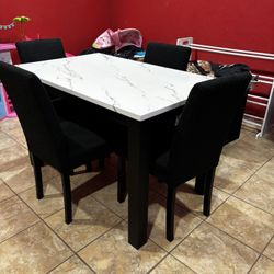 Mesa De 4 Sillas Estillo Marble Seminueva 5 Meses De Uso