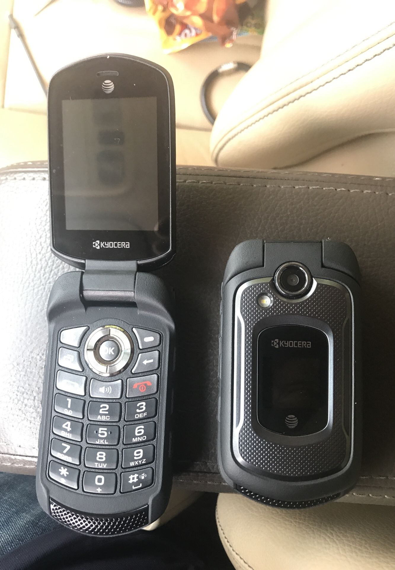 Kyocera Dura XE Rugged Flip Phones
