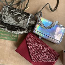 4 Purses/wallet