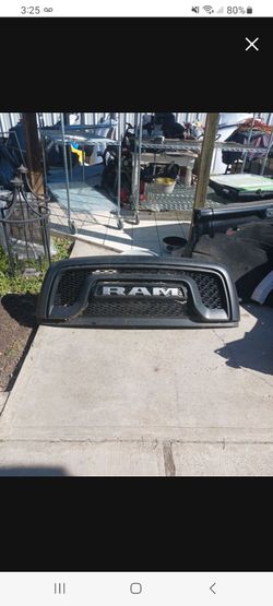 2015-2018 RAM 1500 Rebel Grill OEM