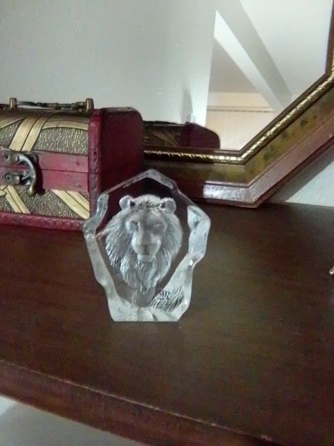 Mat Jonasson Etched Crystal Paperweight/Sculpture Scandinavian Art