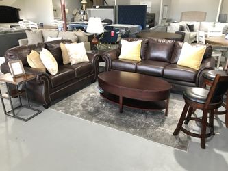 Brand New ahsley leather sofa and loveseat