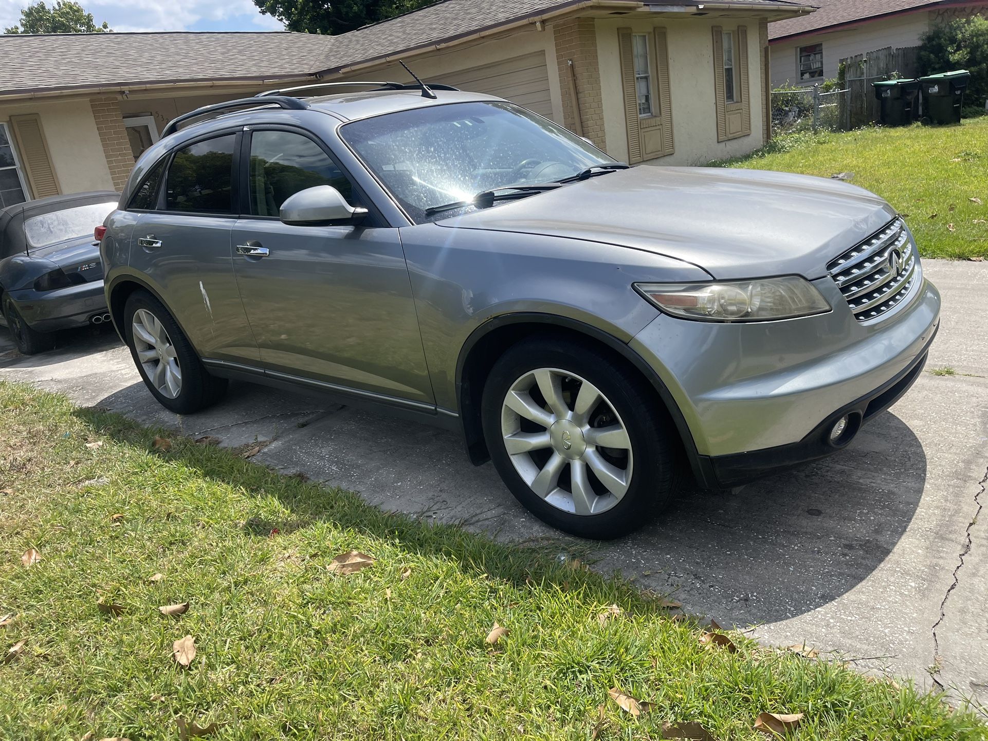 2005 Infiniti Fx35